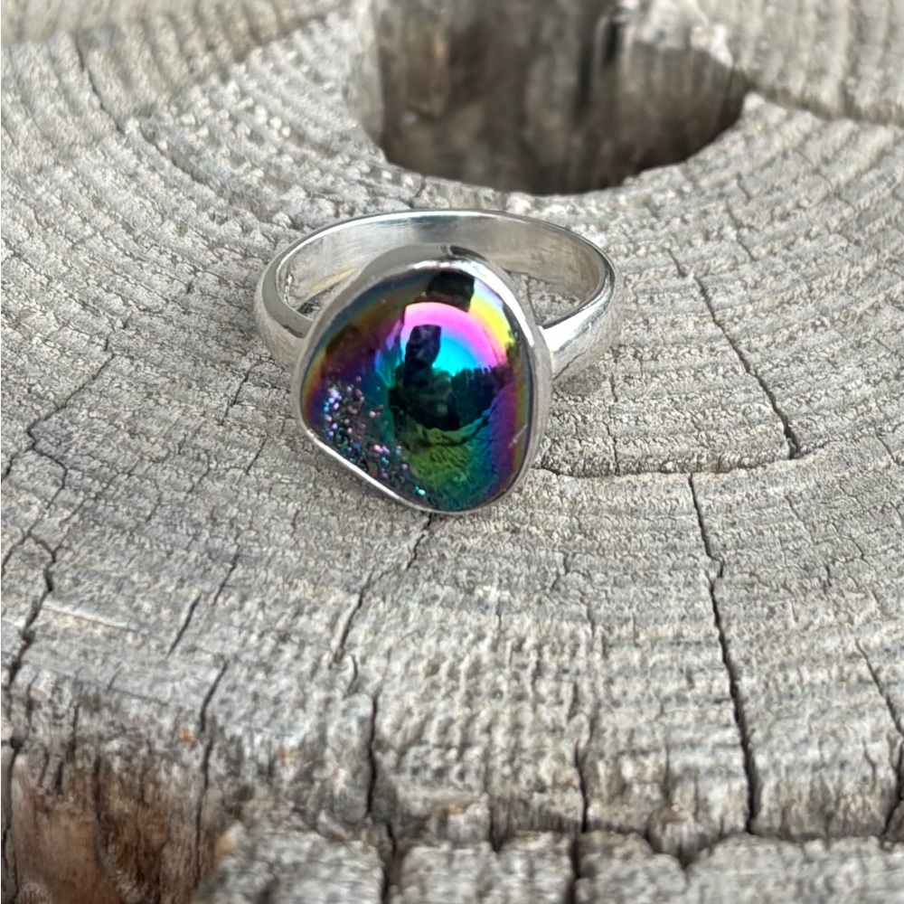 Titanium Aura Druzy Ring - Picture 5 of 15